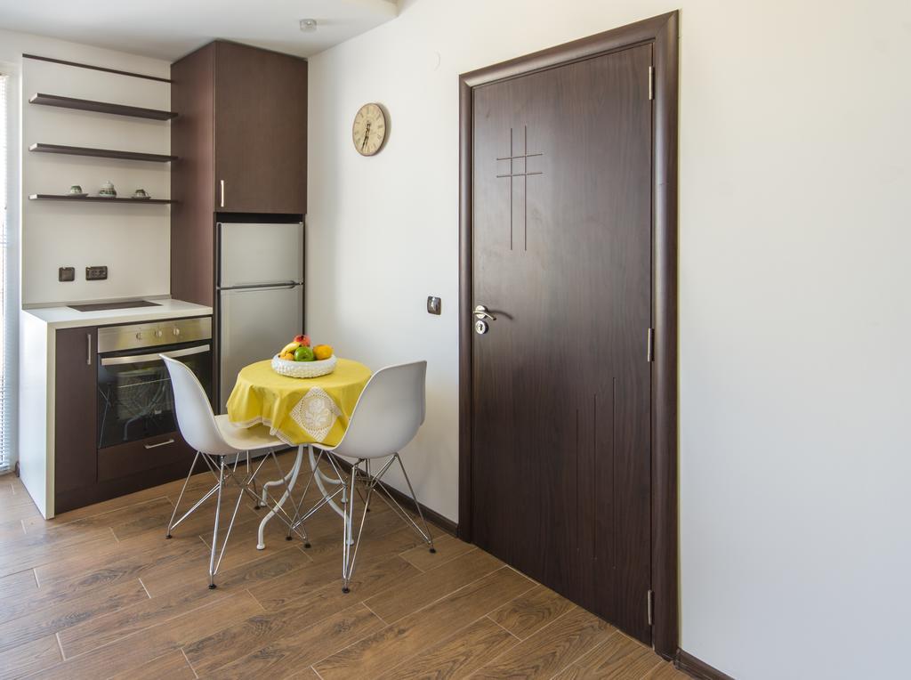 City Apartments La Casa Варна Экстерьер фото
