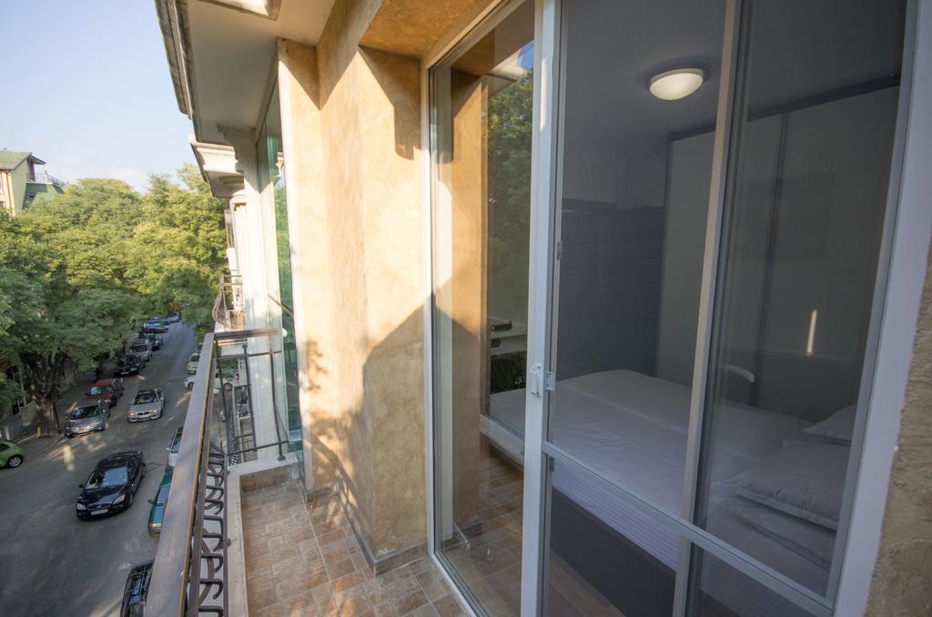 City Apartments La Casa Варна Экстерьер фото